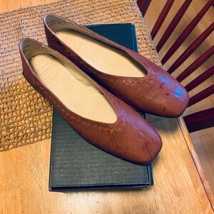 Brand New, never worn with Box. Frye Claire Flats. In color Cognac.